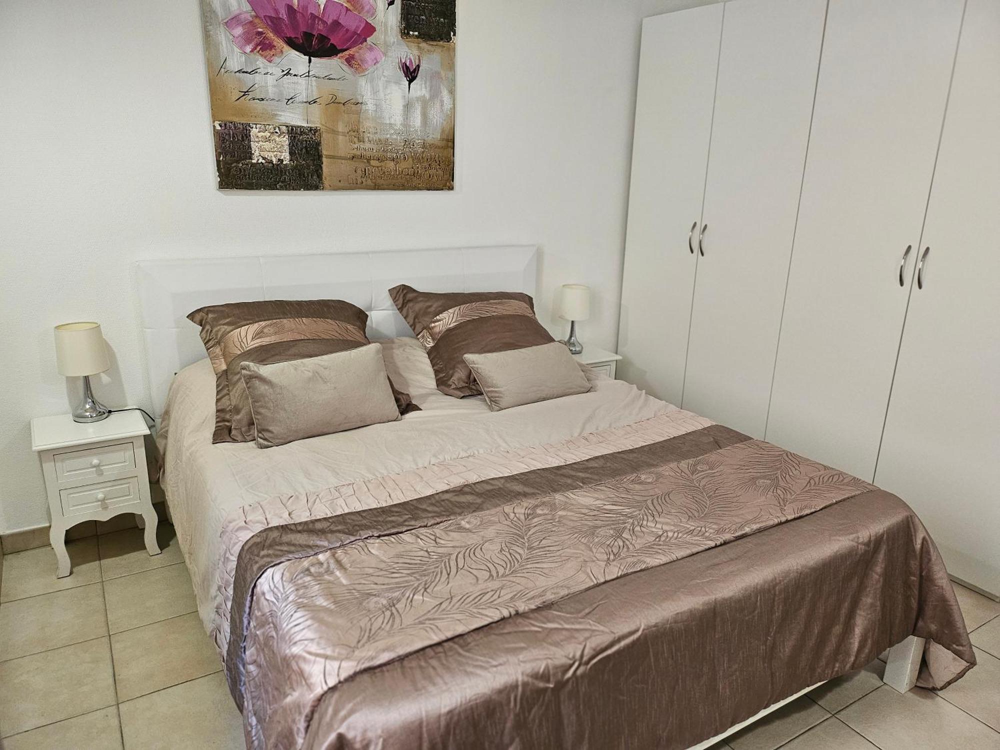 Michele Family - Centre Ville - 2 Pieces Tranquille - A 150 M De La Mer Menton Exterior photo